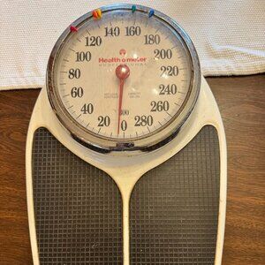 Vintage Health O Meter Professional Model 158 Big Foot Mechanical Scale 300 Lbs